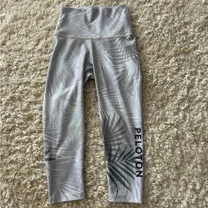 Peloton Wunder Train High Rise Crop 21”